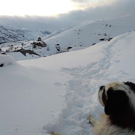 Casas Rurales Entre Babia Y La Luna Villafeliz Kültér fotó