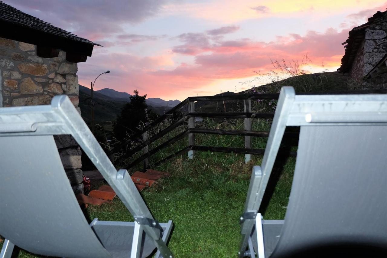 Casas Rurales Entre Babia Y La Luna Villafeliz Kültér fotó